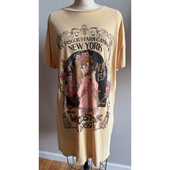 Woodstock Max Yasgur's Farm Catskills NY 1969 Sleep Shirt GUC Medium Tunic‎ Top - Picture 2 of 8